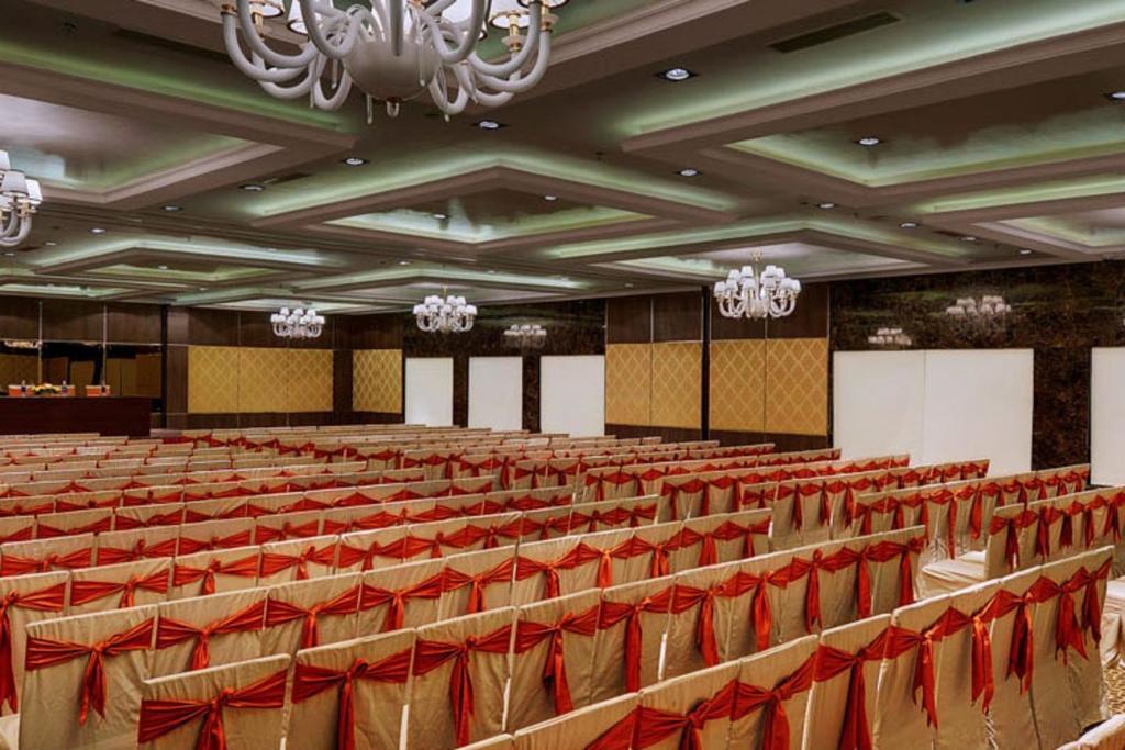Royalton Hyderabad Abids Hotel Ngoại thất bức ảnh