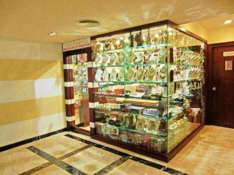 Royalton Hyderabad Abids Hotel Ngoại thất bức ảnh